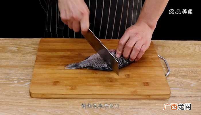 清炖鲫鱼怎么做好吃 清炖鲫鱼的做法