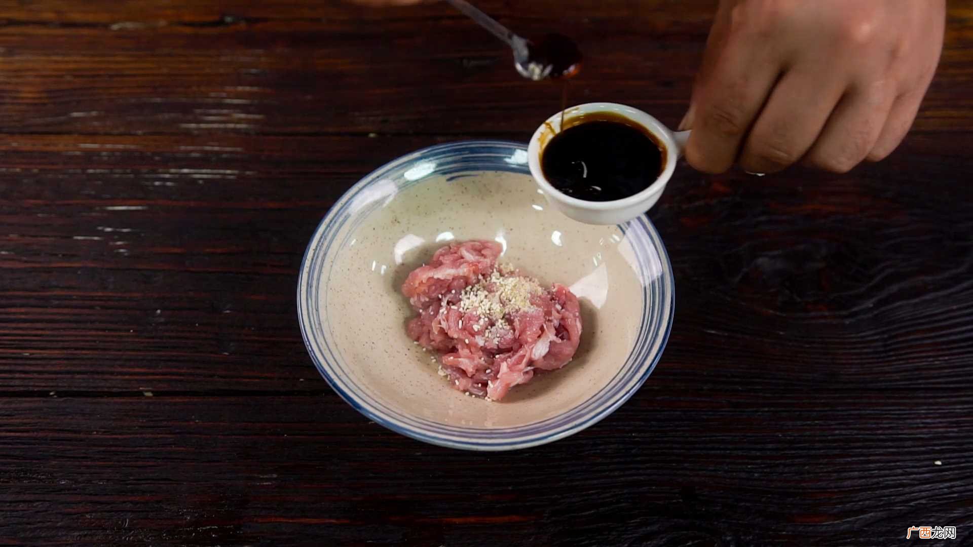 生菜包怎么做好吃 生菜包的做法