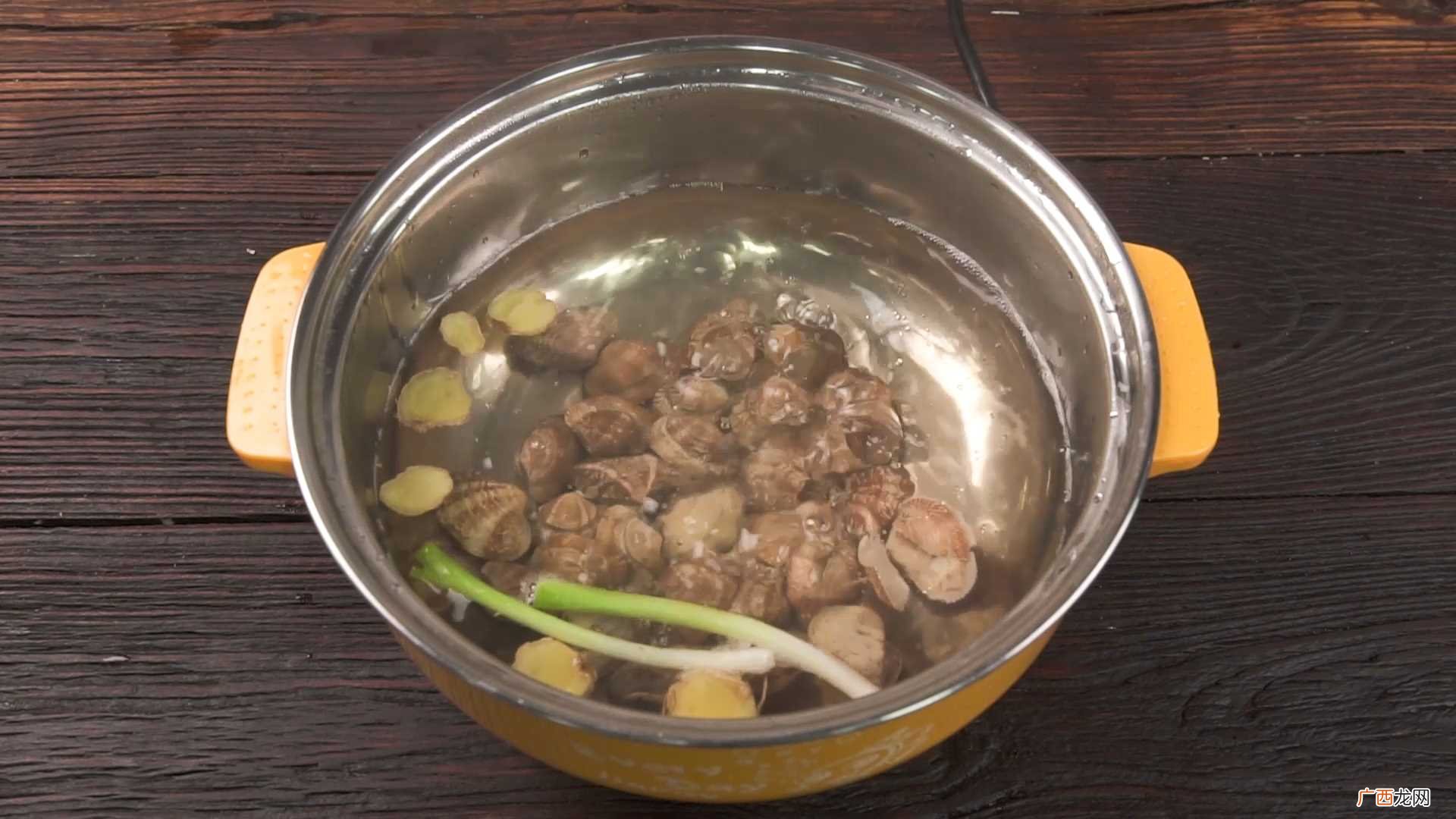 花蛤豆腐汤怎么做好吃 花蛤豆腐汤的做法