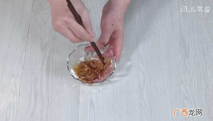 黄花菜炒肉怎么做好吃 黄花菜炒肉的做法