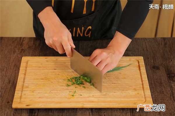 炒藕片怎么做好吃 炒藕片的做法