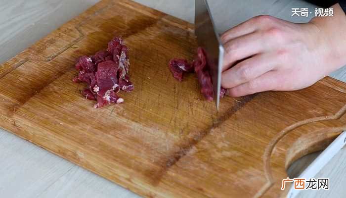 牛肉粉丝汤怎么做好吃 牛肉粉丝汤的做法