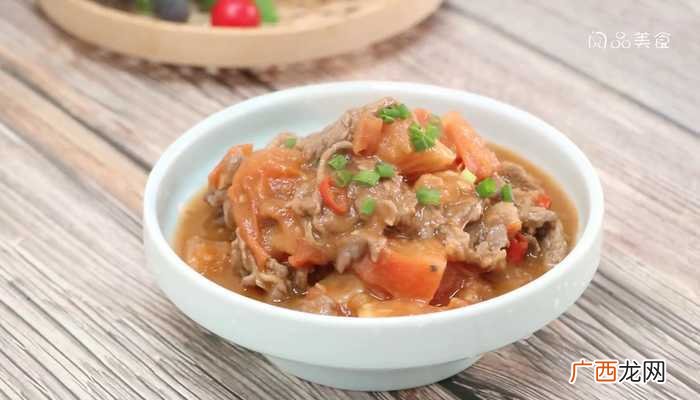 小米椒切圈的做法 西红柿炒牛肉