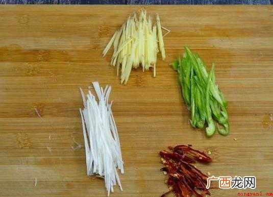 青椒土豆丝需要焯水吗