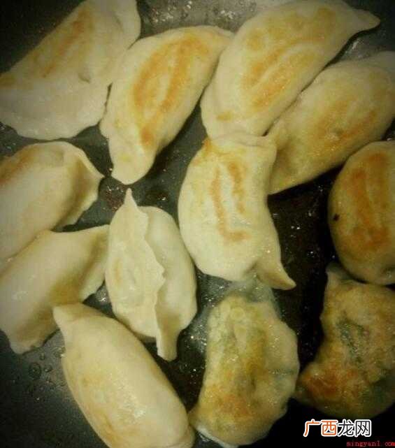 冷冻的生饺子怎么煎