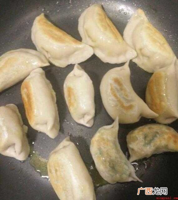 冷冻的生饺子怎么煎