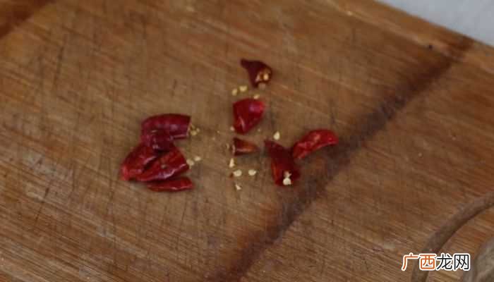 炝炒白菜丝怎么做好吃 炝炒白菜丝的做法