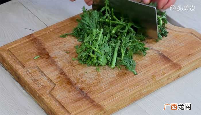 茼蒿炖豆腐怎么做好吃 茼蒿炖豆腐的做法