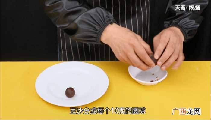 包粽子怎么做好吃 包粽子的做法