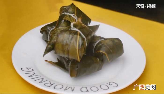 包粽子怎么做好吃 包粽子的做法