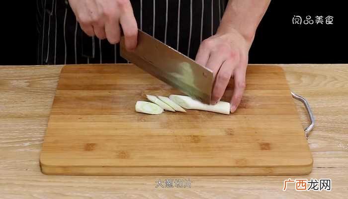 红烧鸽子怎么做好吃 红烧鸽子的做法