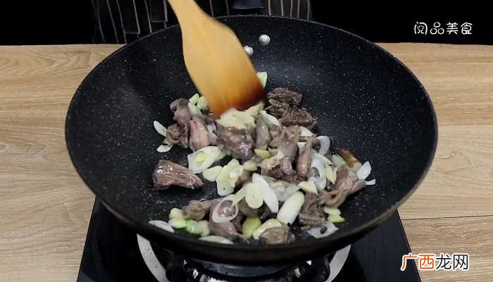 红烧鸽子怎么做好吃 红烧鸽子的做法