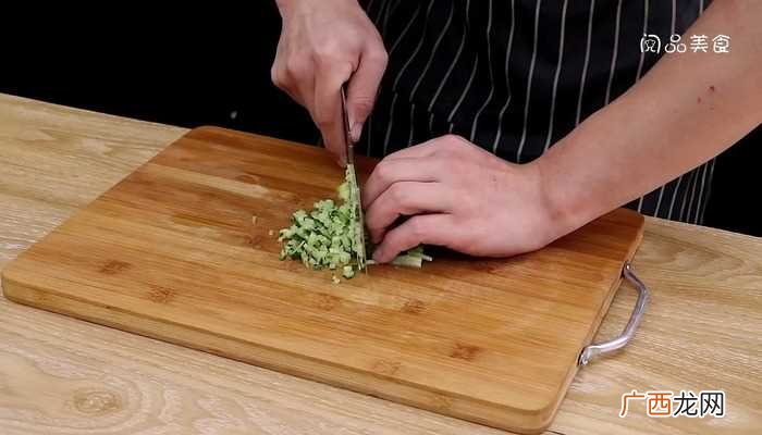 虾仁饺子馅怎么做好吃 虾仁饺子馅的做法