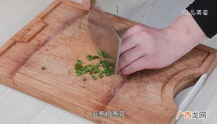 草鱼炖豆腐怎么做好吃 草鱼炖豆腐的做法