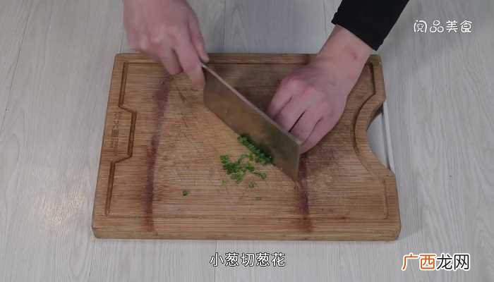 玉米炒香肠怎么做好吃 玉米炒香肠的做法