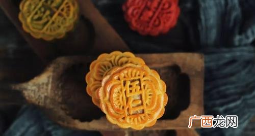 月饼回油是在常温还是冰箱 月饼回油后还是硬怎么回事
