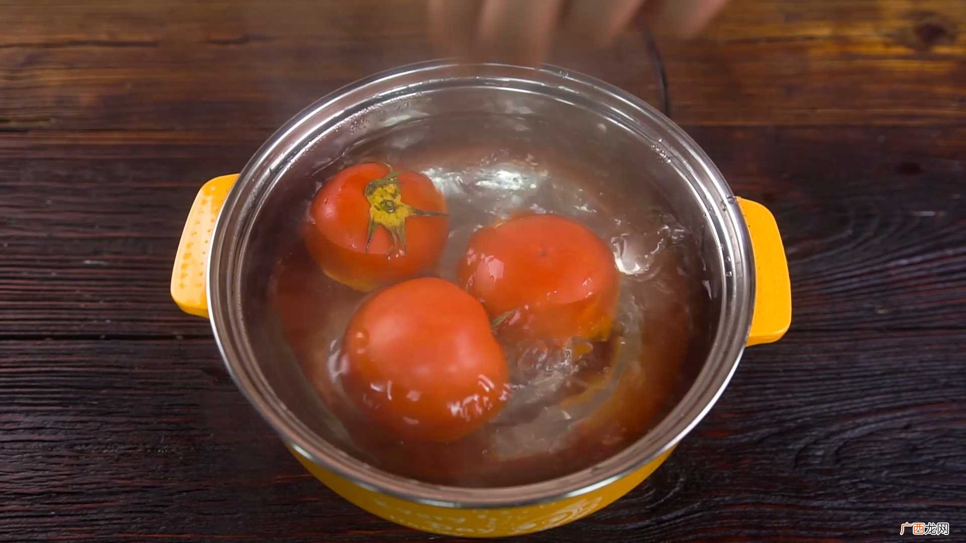 番茄土豆排骨汤怎么做好吃 番茄土豆排骨汤的做法