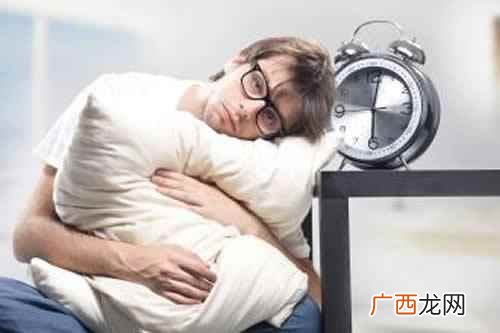 鬼压床吃什么好食物与睡眠有一定的关系 鬼压床的科学解释,鬼压床