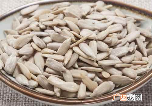 葵花子仁120克的做法 盐烤葵花籽仁的做法,盐烤葵花籽仁怎么做