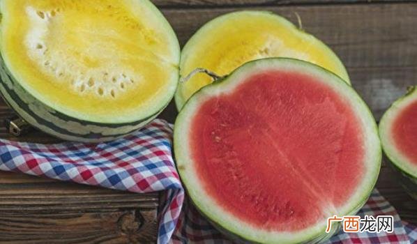黄色和红色西瓜哪个更有营养 ?红色和黄色西瓜哪个更有营养
