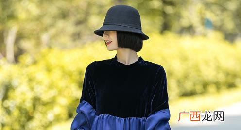 金丝绒衣服怎么洗最好 金丝绒衣服洗了会变大吗