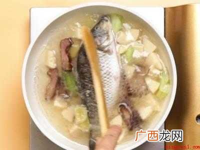 怎样炖鲤鱼不腥还好吃