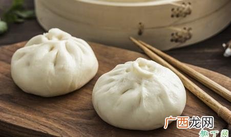 速冻包子用微波炉热的熟吗 速冻包子微波炉一般打几分钟