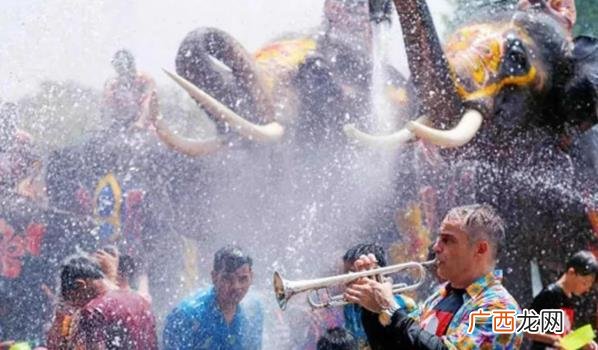 泰国泼水节哪些地方好玩 ?泰国泼水节穿什么