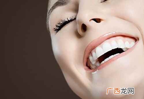 嚼口香糖的好处坏处 嚼口香糖的好处