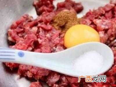 蒜黄馅的饺子怎样调馅