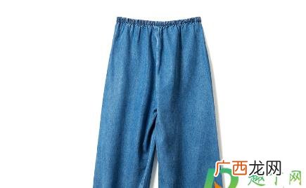 天丝牛仔裤怎么洗不变硬 天丝牛仔裤洗了发硬怎么办
