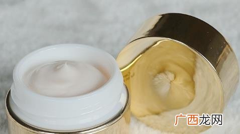 雅诗兰黛白金级花菁萃面霜好用吗 雅诗兰黛白金花菁萃面霜好吗