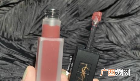 ysl2020新品黑管丝绒唇釉210也太美了吧! YSL黑管丝绒唇釉210适合黄皮吗