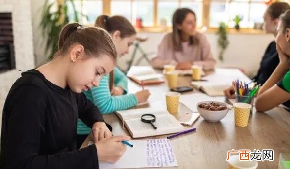 七年级孩子学书法 一年级孩子报书法班
