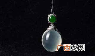 翡翠泡水后果很严重 翡翠鉴别泡水法步骤