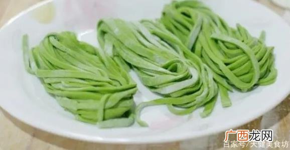 爱吃菠菜一定要收藏教你新吃法 喜欢吃菠菜的一定要收藏