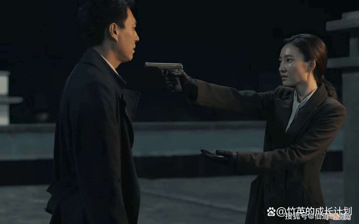 《无间》看到闪官两次出手保花向雨的命 才懂他们之间关系不一般