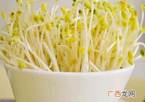 绿豆芽和鸡蛋可以一起吃吗 绿豆芽和鸡蛋能一起吃吗