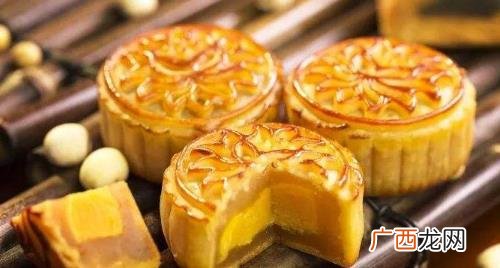 月饼分着吃代表什么 月饼分着吃代表什么寓意
