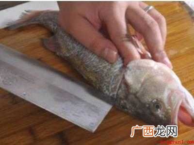 无骨鱼怎么去骨