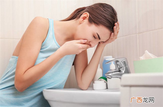 准妈妈孕吐难受，饮食上注意这4点