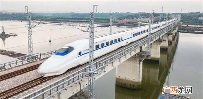 中国高铁为何不建在地上 中国高铁为什么不走直线