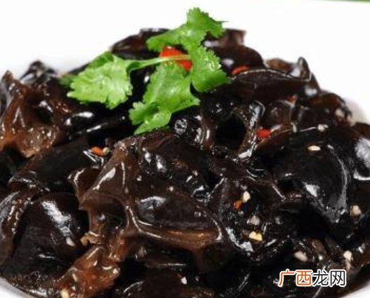 黑木耳和此物一起炒，改善气血，远离妇科炎症，子宫越来越好