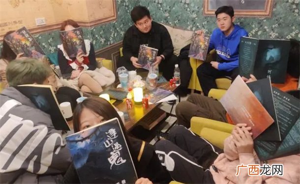 ?“剧本杀”为何成青少年缓解压力的“救命稻草”