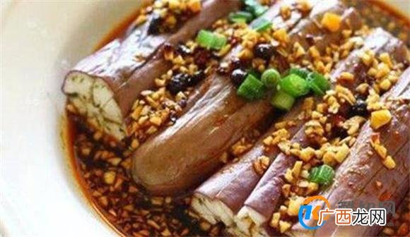 小时候最喜欢妈妈的这道茄子美食，简单方便营养美味，夏天必备