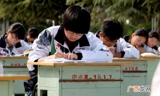 高中生自残怎样开导