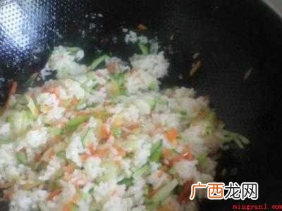 花饭怎么炒好吃