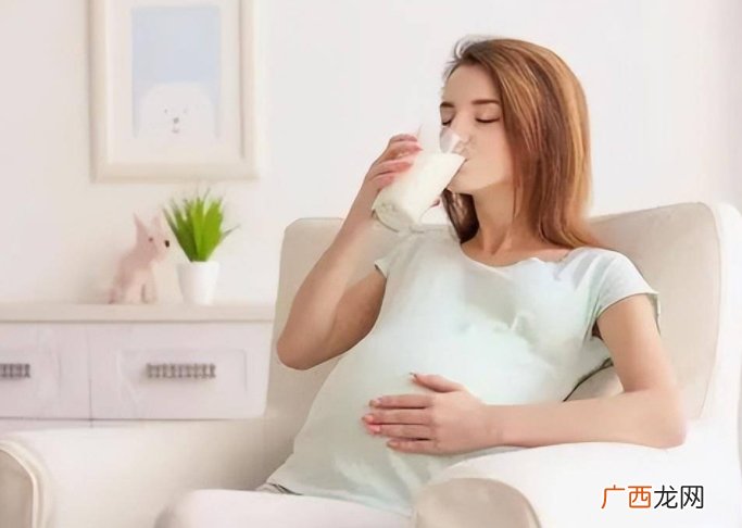 剖腹产下奶慢？剖腹产后多久有奶不完全由分娩方式决定，看3早