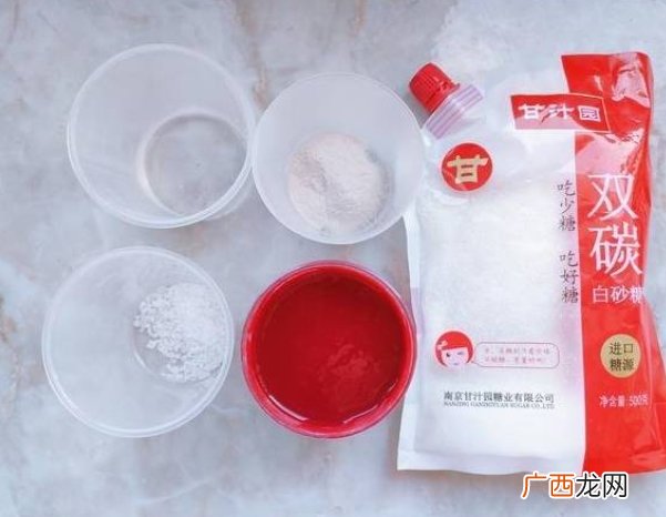 吃剩的水果不要扔，煮一煮搅一搅，做成水果软糖，隔壁小孩馋哭了