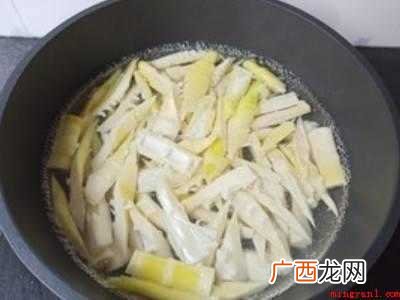 竹笋可做小炒春笋、竹笋炒肉、油焖笋等 竹笋怎么吃啊
